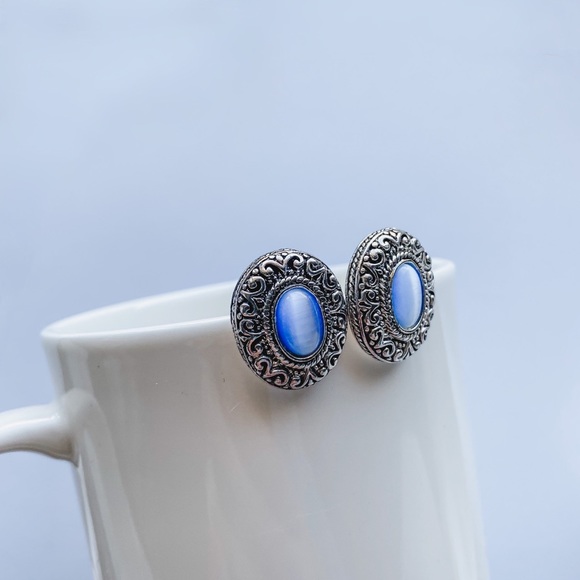 Vintage 1910 Victorian Moonstone Clip-On Earrings - Picture 6 of 6